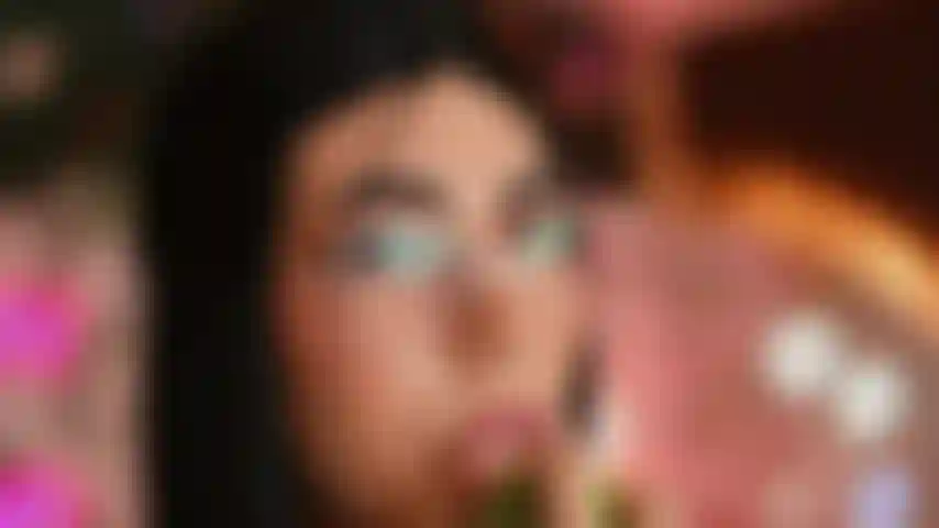 Che infrange le regole.