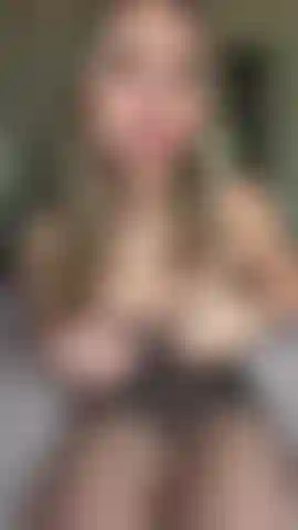 Vibing on my clit so yummy and feels so good