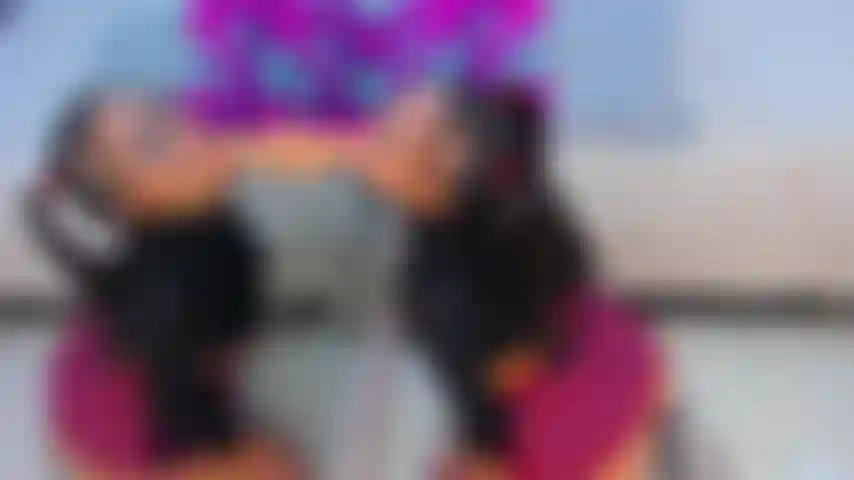 Bj dildo nello specchio.