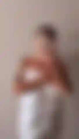 Lascia cadere l'asciugamano.