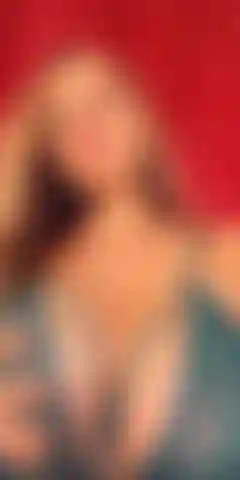 Il gioco di figa bagnata da vicino di anita dark.