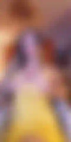 Il giocattolo pov di anita dark che succhia e gioca con le tette.