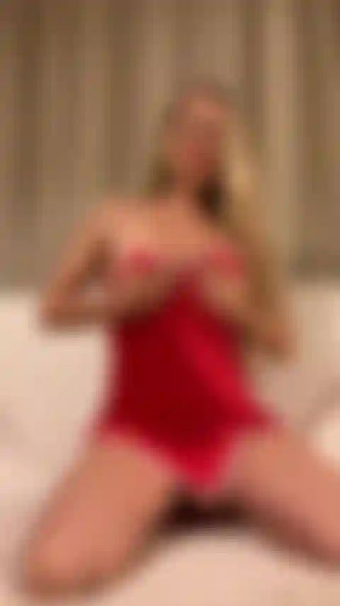 La notte rossa e la figa di anita dark.