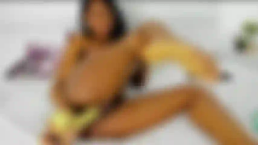 Fottono forte il mio buco bagnato.