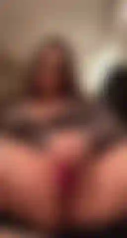 Ti spoglio mentre mi faccio sentire bene con il mio vibratore ;).