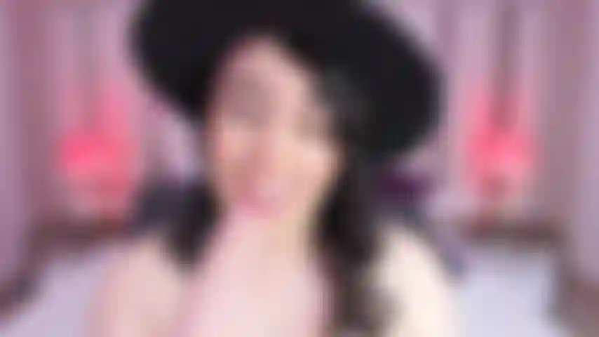 Un bel pompino con la mia bocca dolce...