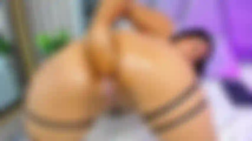 Voglio la tua mano sul mio culo.