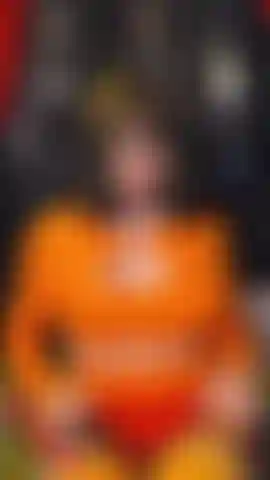 Pov: velma vuole che tu ti mastubi il cazzo per lei... Cosplay/pov/roleplay. Velma non è contenta che fred voglia sempre stare con daphne. Lei propone un po' di gioco reciproco nel retro del mystery machine, sotto la sua direzione.