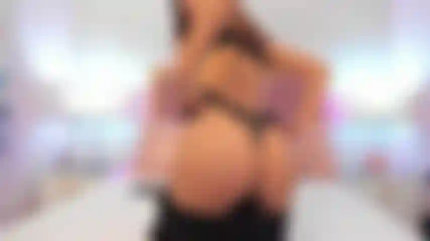 Deliziosa e stretta anale + schizzo.