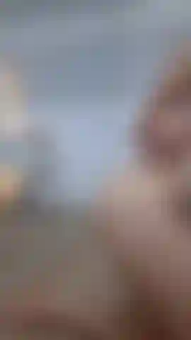 sexy and very intimateEvery caress is a game, every movement an invitation, enjoying my skin and how my body responds to pleasure.