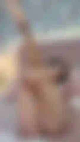 Goditi uno spettacolo sexy e sensuale che ti lascerà molto eccitato.