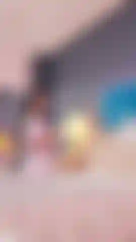 With an innocent smile and ardent desire... I hold my toy, bring it close to my body, and invite you to enjoy every movement.