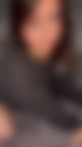 Mutandine viola, bel culo.