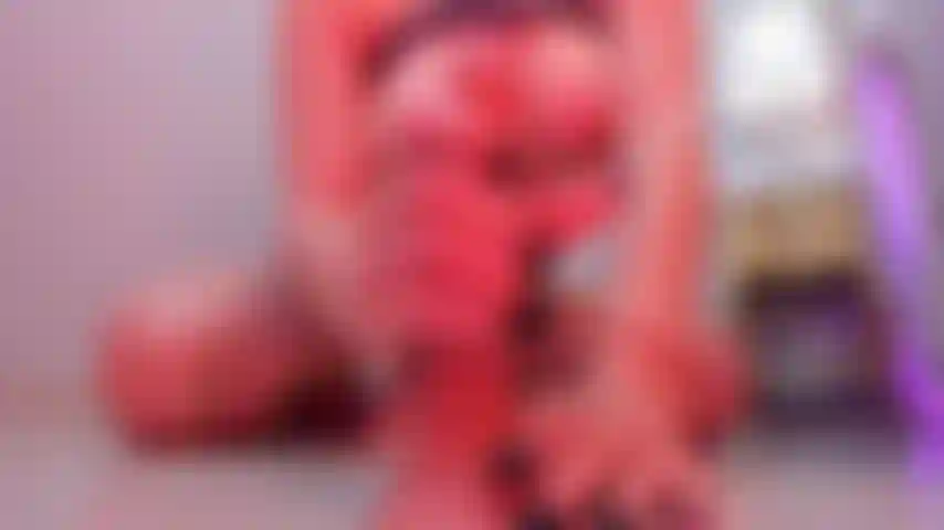 Adoro averlo in bocca, riempirlo di saliva.