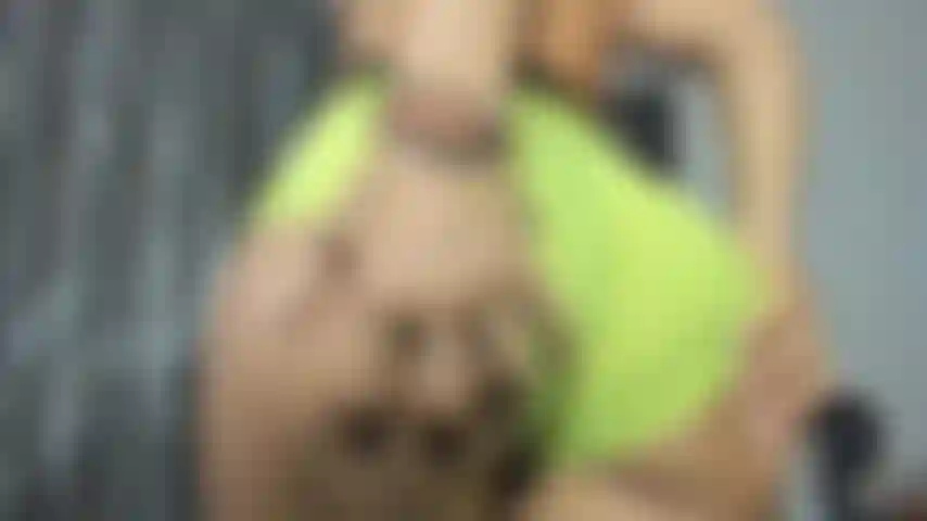 Vestito da palestra e schizzi.