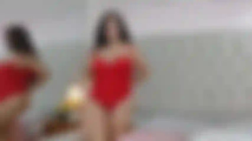 Dita e dildo nella mia figa.