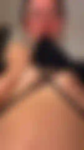 Stringi e pizzica i miei capezzoli duri e sensibili #bondage #hot #petite #teen18+ #sexy #withe.
