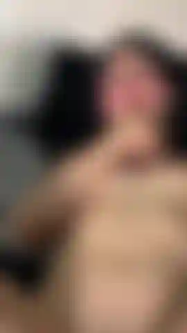 Giocare con la saliva e la masturbazione della figa #natural #latina #cute #colombian #teen18+ #showpussy #pussy #cunt #vagina #playpussy #play.
