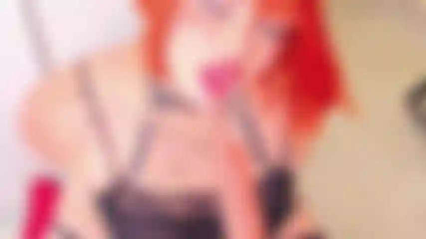 Punto di vista di un pompino bagnato sexy.