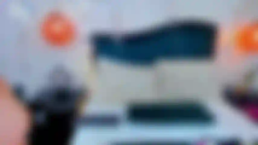 On my birthday, I give myself pure pleasure... I masturbate eagerly until I cum while celebrating with you.