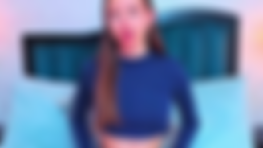 E quando mi tocco non posso fare a meno di strofinare i miei piedi, sapendo che questo fa impazzire anche te.