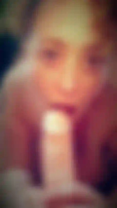 Pov succhia il tuo cazzo gigante mentre parlo sporco e ti chiamo papà.