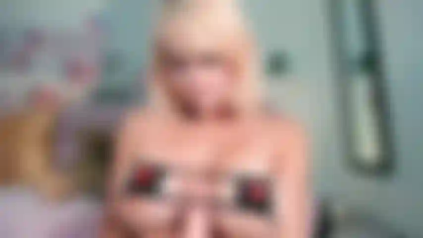 Mi olia le tette grandi.