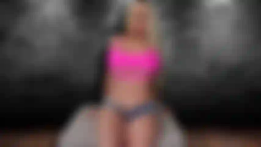 Ti succhio il cazzo papà e tu mi vieni addosso!