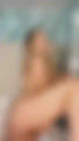 Mi tocco forte così posso venire!