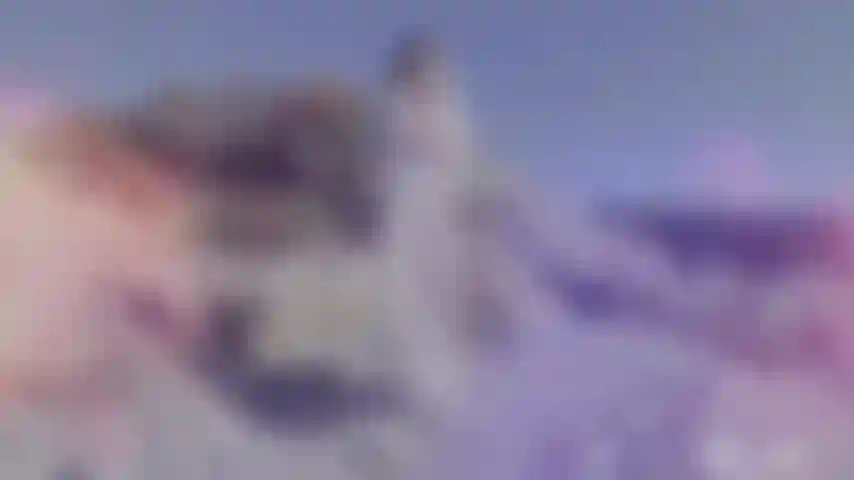 Masturbo sulla spiaggia pubblica!! - Una bellissima spiaggia e la tua gioca davvero con se stessa.