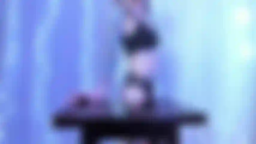 Che rimbalza su una sedia - feticcio del culo.