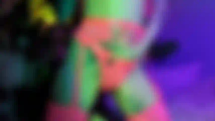 Il sogno neon hitachi di astrid.
