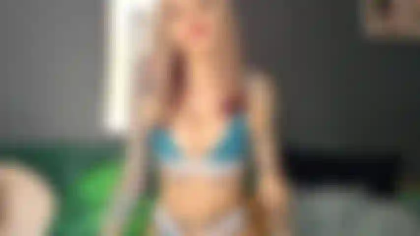 Vieni sulle mie tette.