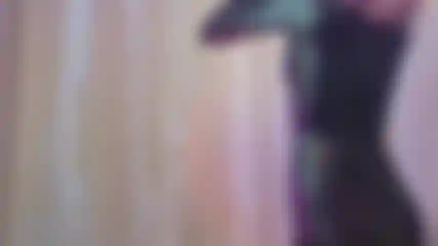 Negazione della tuta nera - stuzzicare l'adorazione della negazione.