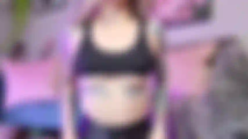 Titty che rimbalza con astrid luxe.