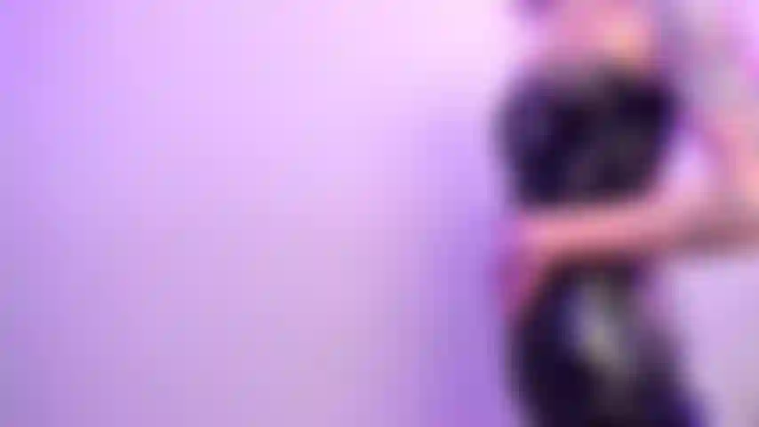 Masturbati con il mio corsetto in pvc - conto alla rovescia.