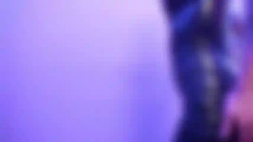 Solo figa che mangia per aprile.