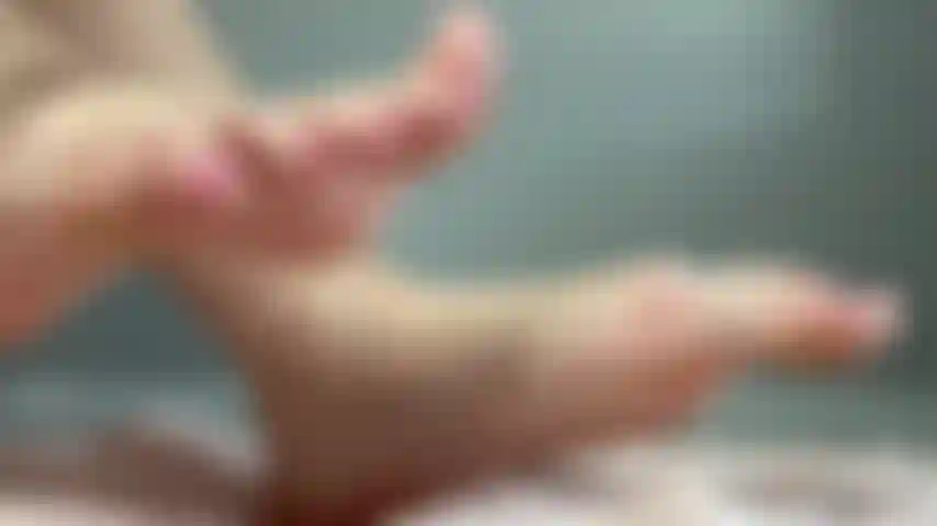 Piedi oleosi e spettacolo.