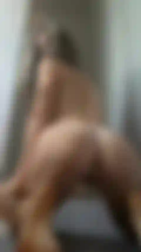 Che gocciola dal mio culo.