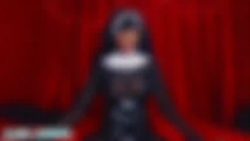 Voi ragazzi cattolici siete così devoti e così perversi. La tua figura più sacra è una troia cornuta e in fondo vuoi gesù dentro di te in più modi che in questo. Prendi il tuo rosario e maria per questo!