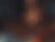 Per tutti voi ragazzi che volete che mi sottometta per voi, questo è il massimo che avrete mai. Sono legata, imbavagliata gemendo per un grosso cazzo bianco. Catene che tintinnano. Chiedendo di più. Vengo forte e spruzzo secchi.