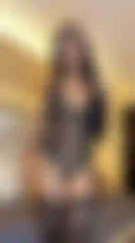 Adoro affascinarti con la mia vagina, adoro eccitarti, giocare con te, e che tu mi desideri tanto quanto io desidero te.
