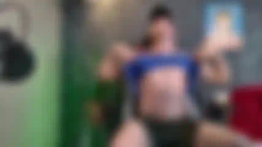 Metto in mostra i muscoli.