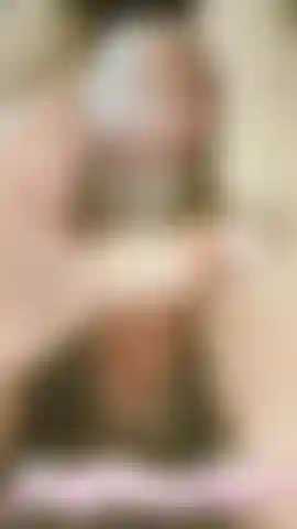 Olio su un cazzo grosso e masturbazione intensa 🔥.