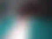 Baldbabey sotto la doccia dopo la rasatura.