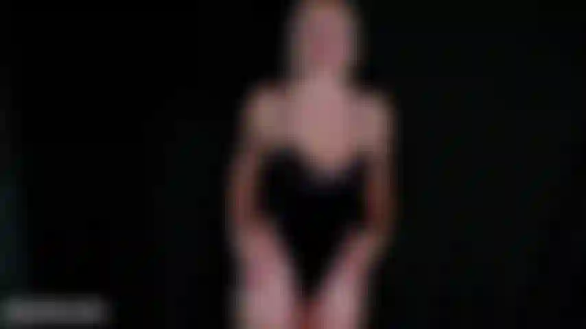 Dominazione sensuale.