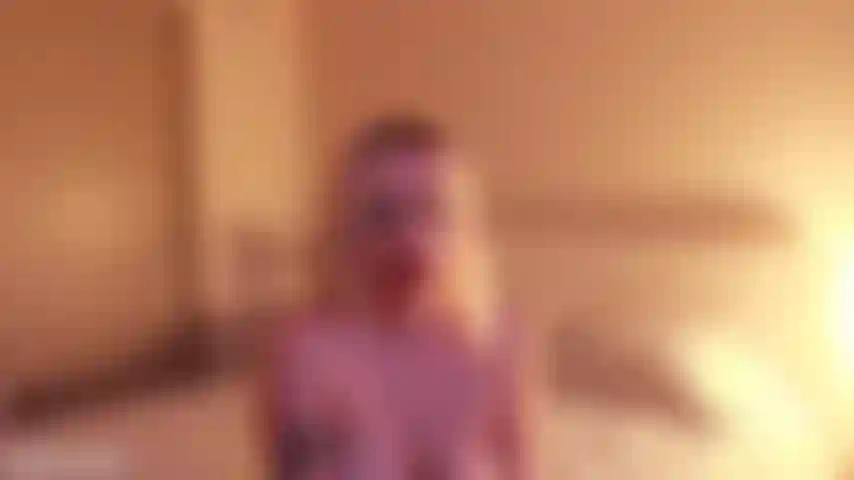 Tradisco con la sua migliore amica.