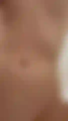 Jet schizza in bagno) la mia figa schizza, bagna tutto il bagno).