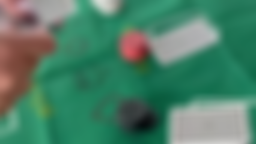 Una sessione bollente di strip poker.