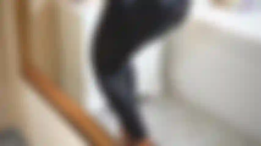 Cutie con un sedere, guarda questo video!